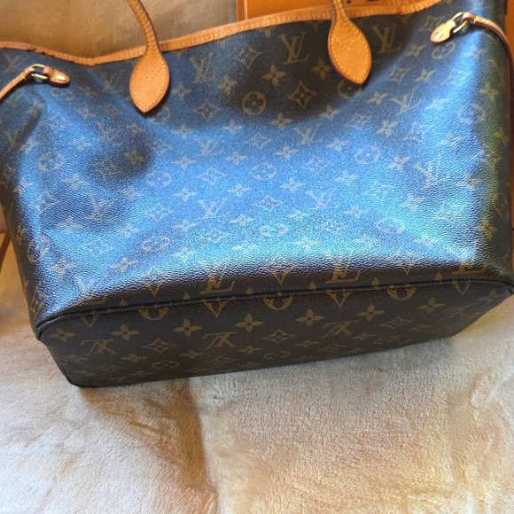 Louis Vuitton Monogram Neverfull Tote Bag - Dark Brown and Tan - Picture 5 of 10